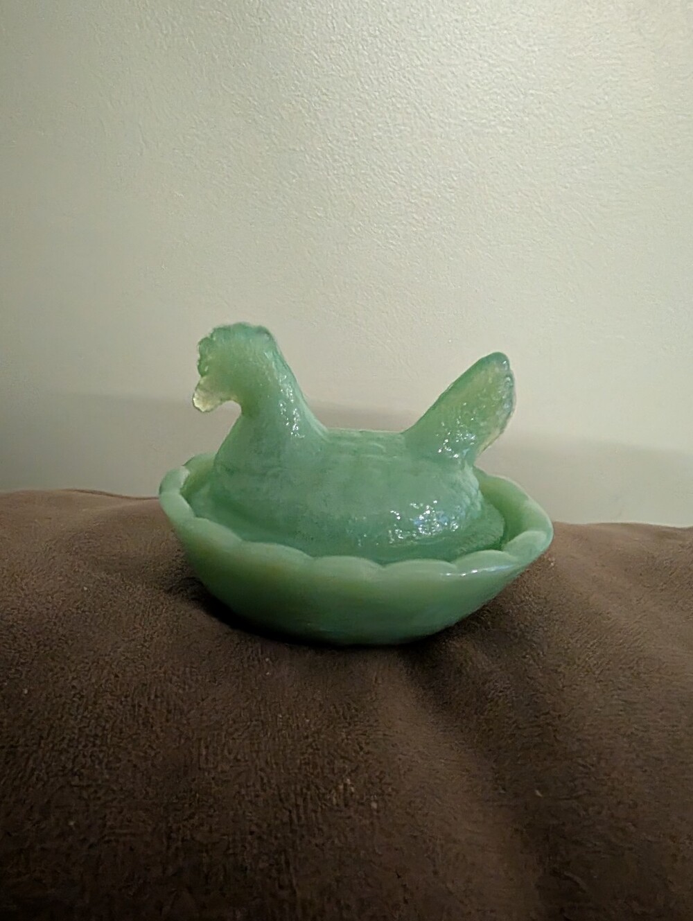 Mini Jadeite Glass Hen on Nest. Salt Cellar. 2.5 Inches